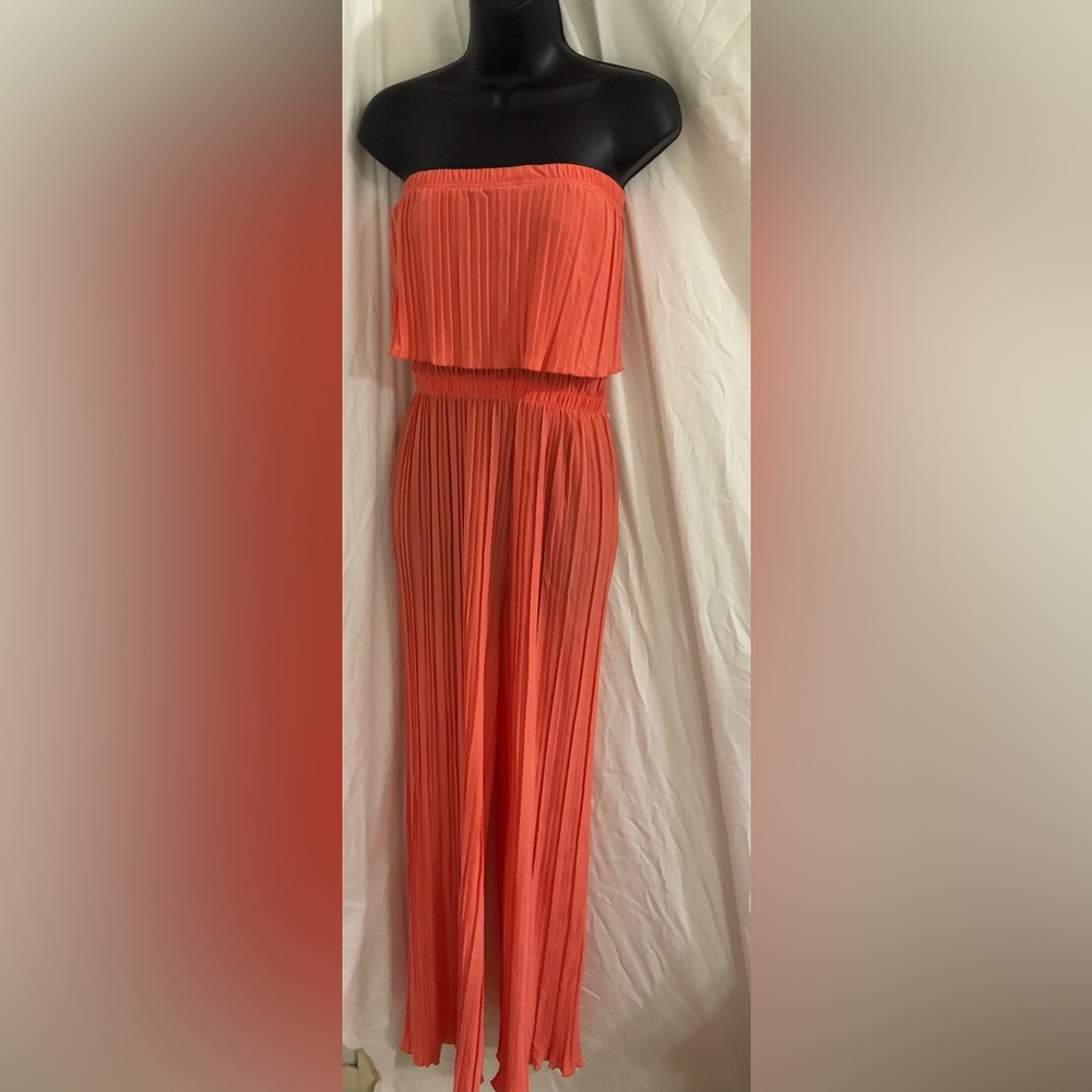 coral orange strapless plisse flowy jumpsuit size large brand new